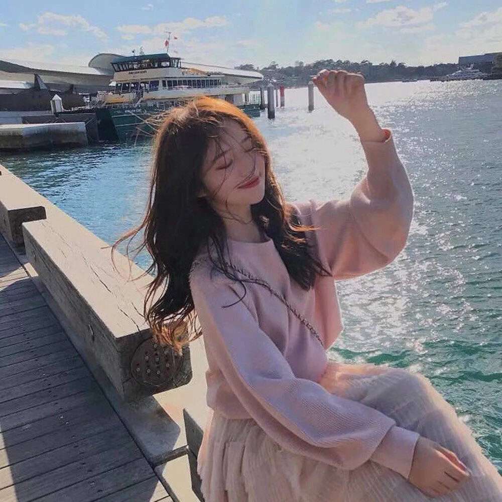 艳谍飘香
